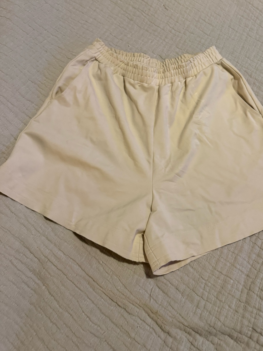 Nap Women’s Elastic Waist Casual Shorts - Cream EUC 1504